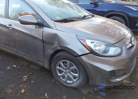 2014 Hyundai Accent Gs z USA, uszkodzony, nr VIN KMHCT5AE3EU188715